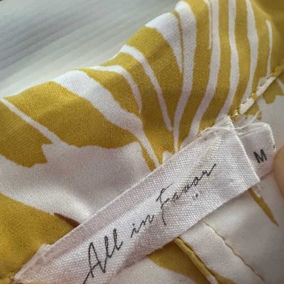 All in Favor maxi dress size women’s medium M tropical yellow short sleeves - Picture 5 of 7